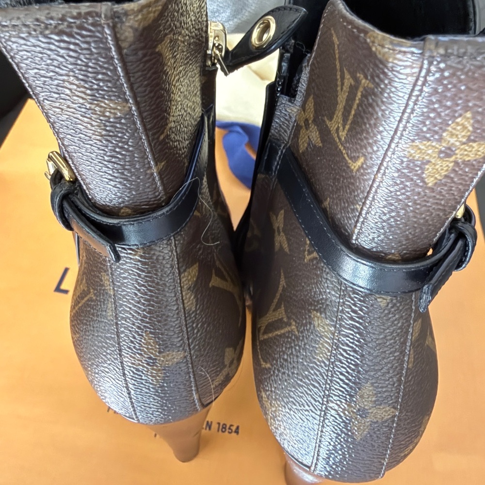 Louis Vuitton Monogram Black and Brown Heeled Boots size 6 - Picture 2 of 16